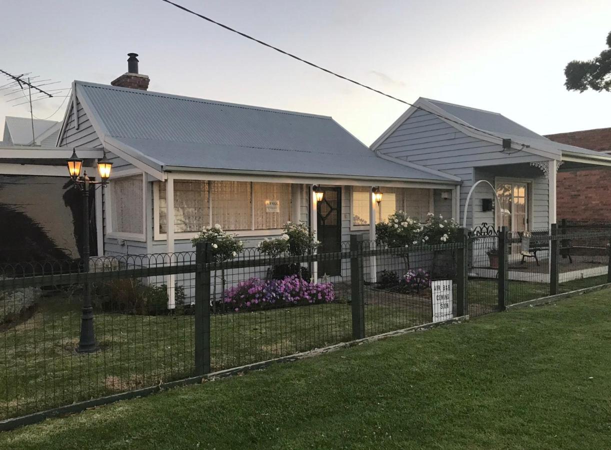 That Seaside Cottage - Fully Equipped Home, 4 Bedrooms On The Foreshore Tooradin ภายนอก รูปภาพ